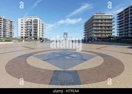 Leopold I Esplanade avec des appartements de vacances, De Panne, côte belge, Flandre occidentale, Flandre orientale, Belgique Banque D'Images