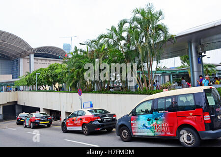 File d'attente de taxis près de la frontière entre la Chine et Macao, Macao Banque D'Images