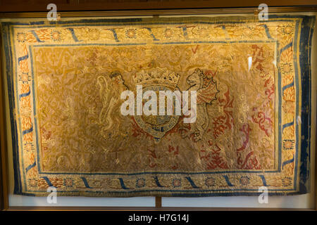 Le Roi Henry VIII, Henry / 8 ème tapisserie armoiries à Hever Castle, dans le Kent. UK. Banque D'Images