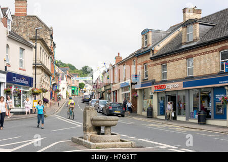 Fore Street, Bovey Tracey, Devon, Angleterre, Royaume-Uni Banque D'Images