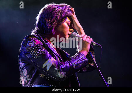 Milan, Italie. 08Th Nov, 2016. Le groupe pop australien TIGERTOWN effectue sur scène à l'ouverture de la Fabrique de montrer de panique ! À la discothèque le Crédit : Rodolfo Sassano/Alamy Live News Banque D'Images