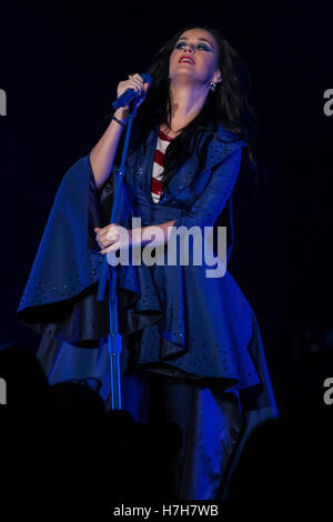 Philadelphie, USA. 5ème Nov, 2016. Hillary Clinton faire sortir le vote Concert avec Katy Perry à Philadelphie. Credit : Rudy k/Alamy Live News Banque D'Images