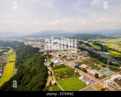 Vue aérienne de la terrasse donnant sur la rivière, Numata City, Préfecture de Gunma, Japon Banque D'Images