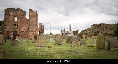 Prieuré de Lindisfarne, Holy Island, Northumberland, England, UK, FR, DE L'Europe. Banque D'Images