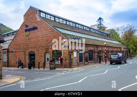 La coopérative supermarché dans Caolbrookdale dans le Shropshire, Angleterre Banque D'Images