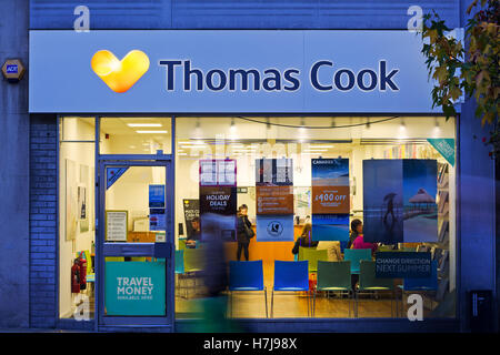 De la fenêtre de l'agence de voyage Thomas Cook à Lord Liverpool St Banque D'Images