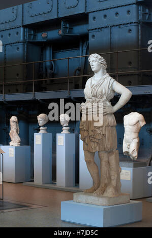 Sculptures. Centrale Montemartini Museum. Rome, Italie Banque D'Images