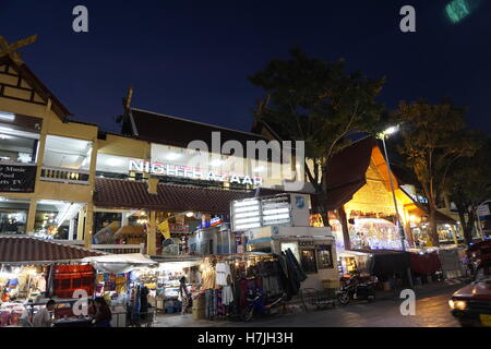 Bazar de nuit de Chiang Mai, Thaïlande Banque D'Images
