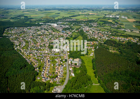Vue aérienne, Belecke, Warstein, Rhénanie-Palatinat, Hesse, Allemagne Banque D'Images