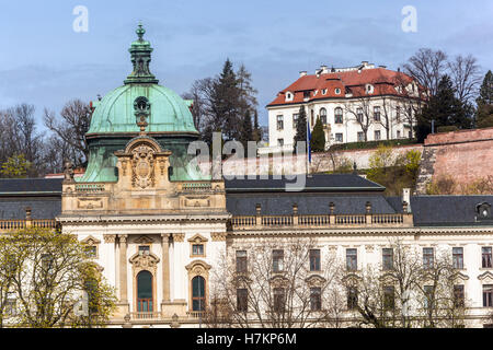 académie Strakova, bureau du gouvernement, Mala strana et Villa de Karel Kramar, Letna, Prague, République tchèque Banque D'Images