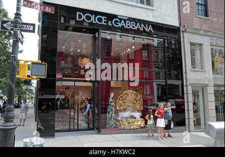 La boutique de mode Dolce & Gabbana sur Madison Avenue, Manhattan, New York City, United States. Banque D'Images