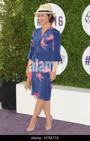 Arcadia, Californie, USA. 05Th Nov, 2016. Constance Zimmer assiste à la Breeders' Cup 2016 Championnats du monde à Santa Anita Park le 5 novembre 2016 à Arcadia, Californie. Crédit : l'accès Photo/Alamy Live News Banque D'Images