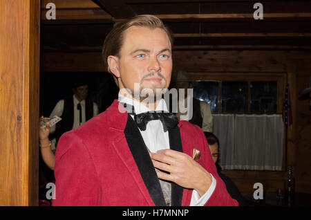 MADRID, ESPAGNE - 2 octobre, 2015 : Leonardo Di Caprio Cire figure le 2 octobre 2015, au musée de cire de Madrid, Espagne. Banque D'Images