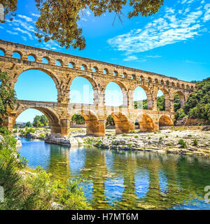 Aqueduc romain du Pont du Gard, Patrimoine Mondial de l'Unesco. Situé à proximité de Nîmes, Languedoc, France, Europe. Banque D'Images