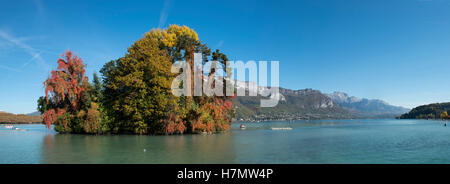 Ille de cygne, panorama, le lac d'Annecy, Haute Savoie, France Banque D'Images