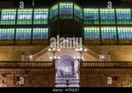 La galerie de verre et entrée à la Casa Lis, musée d'Art Nouveau et Art Déco, Salamanca, Espagne. Banque D'Images