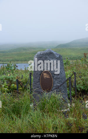 Alaska, archipel des Aléoutiennes, l'île Attu. Le point le plus à l'ouest des États-Unis. La Seconde Guerre mondiale historique marqueur. Banque D'Images