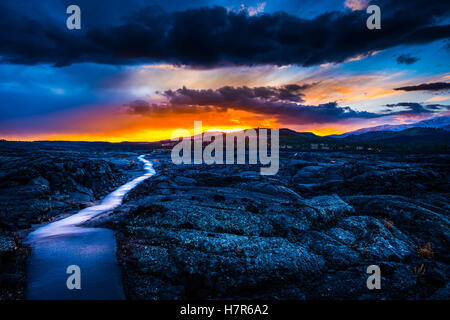 Sentier des grottes à Sunset Crater of the Moon National Preserve Florida Banque D'Images