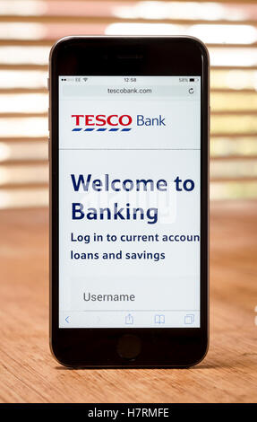 Site Web de la banque en ligne Tesco et application pour smartphone Banque D'Images