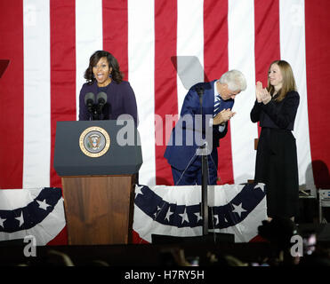 Philadelphie, USA. 07Th Nov, 2016. La Première Dame Michelle Obama prend la parole lors du rassemblement sur GOTV Independence Mall avec Hillary Clinton à Philadelphie, PA sur 11/7/2016 : Le crédit d'accès Photo/Alamy Live News Banque D'Images