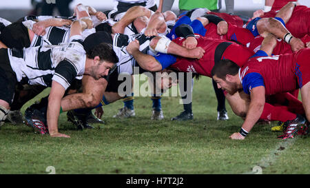 Prague, République tchèque. Nov 8, 2016. Une exposition rugby match République tchèque contre FC barbares, joué à Prague, en République tchèque, le Mardi, Novembre 8, 2016. Credit : Michal Kamaryt/CTK Photo/Alamy Live News Banque D'Images