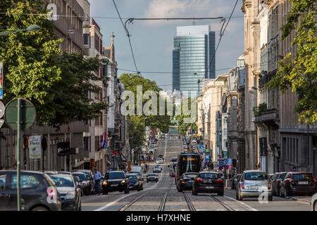 Bruxelles, Belgique, de tramway sur la Rue de la Régence, centre-ville, quartier des affaires, Banque D'Images