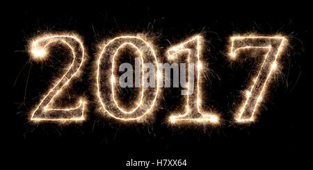 2017 firework sparkler rougeoyant lumineux new years eve font date numéro de lettrage Banque D'Images