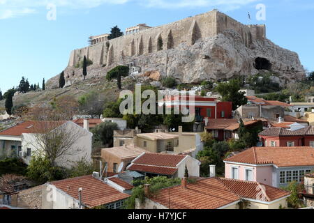 Sur l'Acropole, ses versants est et sud, et de Plaka, du centre d'Athènes, Grèce. Banque D'Images