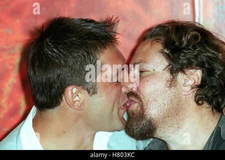 JULIAN SCHNABEL Javier Bardem 'AVANT QUE LA NUIT TOMBE' PHOTOCALL FILM FESTIVAL Venise ITALIE 04 Septembre 2000 Banque D'Images