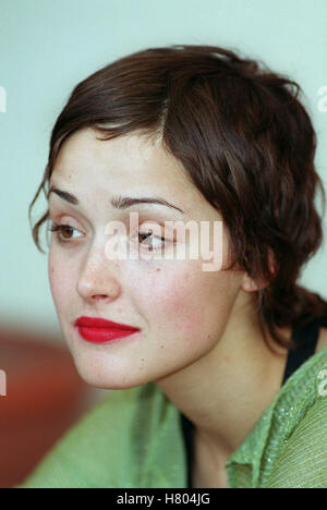 ROSE BYRNE 'GODDESS OF 1967' PHOTOCALL FILM FESTIVAL Venise ITALIE 03 Septembre 2000 Banque D'Images