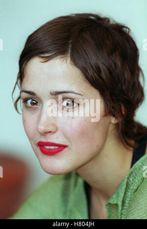 ROSE BYRNE 'GODDESS OF 1967' PHOTOCALL FILM FESTIVAL Venise ITALIE 03 Septembre 2000 Banque D'Images