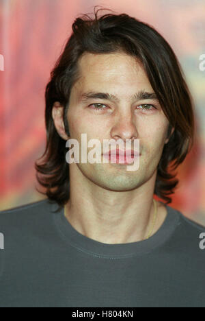 OLIVIER MARTINEZ 'AVANT LA NUIT TOMBE' PHOTOCALL FILM FESTIVAL Venise ITALIE 04 Septembre 2000 Banque D'Images