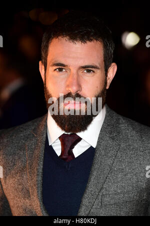 Tom Cullen assistant à la 100 Rue UK Premiere at the BFI Southbank, Londres. Banque D'Images