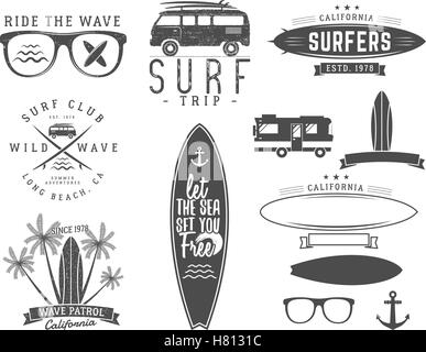 Jeu de Surf Vintage graphiques et emblèmes pour la conception web ou print. Plage de surfeur, logo design de style. Badge de surf. Joint de surf, les éléments, les symboles. L'embarquement d'été sur les vagues. Hipster vecteur insignia. Illustration de Vecteur