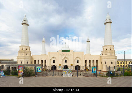 Sheikh Khalifa al Nahyan mosquée, Shymkent, Kazakhstan, région du sud, l'Asie centrale Banque D'Images