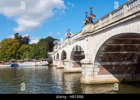 Kingston Bridge en Kingston upon Thames, Angleterre Royaume-Uni UK Banque D'Images
