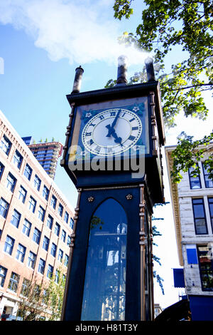 À l'horloge à vapeur de Gastown, un lieu historique national situé à Vancouver, en Colombie-Britannique. L'intégration d'un moteur à vapeur un Banque D'Images