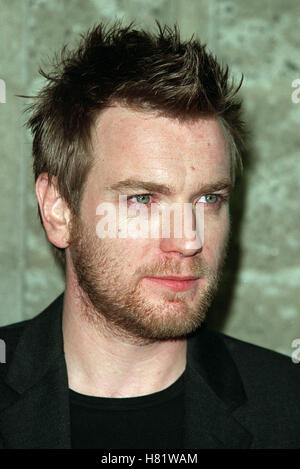 EWAN MCGREGOR 'Black Hawk Down' LA PREMIER LA USA 18 janvier 2002 Banque D'Images