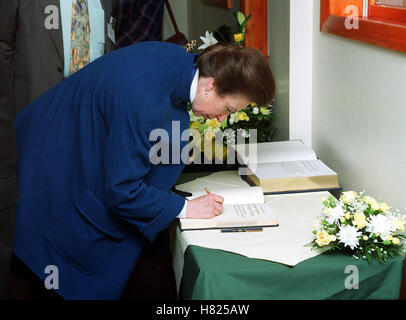 La PRINCESSE ANNE SIGNE LIVRE 18 Janvier 2000 Banque D'Images