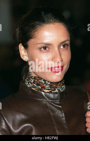 LEONOR VARELA LA PREMIERE MEXICAIN LOS ANGELES WESTWOOD LA USA 23 Février 2001 Banque D'Images