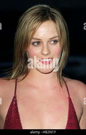 ALICIA SILVERSTONE MOULIN ROUGE LOS ANGELES PREMIERE SAMUEL GOLDWYN THEATRE LOS ANGELES USA 16 mai 2001 Banque D'Images