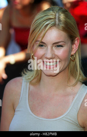 ELISHA CUTHBERT Teen Choice Awards HOLLYWOOD LOS ANGELES USA 12 Août 2001 Banque D'Images