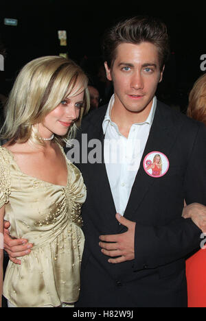 JAKE GYLLENHAAL MARLEY SHELTON 'BUBBLE BOY' PREMIERE FILM HOLLYWOOD LOS ANGELES USA 23 Août 2001 Banque D'Images