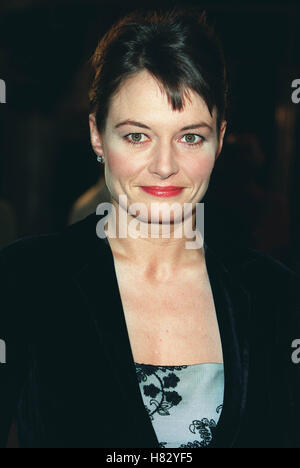 CATHERINE MCCORMACK SPY GAME WORLD PREMIERE LOS ANGELES USA 19 novembre 2001 Banque D'Images