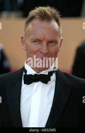 STING AU FESTIVAL DE CANNES 2002 FESTIVAL DU FILM DE CANNES CANNES FRANCE 17 Mai 2002 Banque D'Images