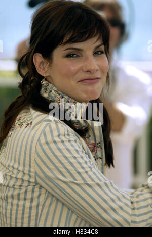 SANDRA BULLOCK CANNES 2002 CANNES FILM FESTIVAL CANNES FRANCE 25 Mai 2002 Banque D'Images