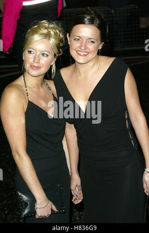 ALEX FLETCHER & DIANE BURKE NATIONAL TV AWARDS au Royal Albert Hall Kensington Londres Angleterre 15 octobre 2002 Banque D'Images