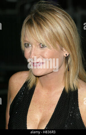 GABY ROSLIN NATIONAL TV AWARDS au Royal Albert Hall Kensington Londres Angleterre 15 octobre 2002 Banque D'Images