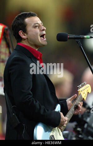 JAMES BRADFIELD PAYS DE GALLES V ITALIE FOOTBALL MATCH MILLENNIUM STADIUM Cardiff au Pays de Galles le 16 octobre 2002 Banque D'Images