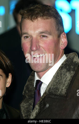 MATTHEW PINSENT. Seigneur des Anneaux:LES DEUX TOURS L'ODEON Leicester Square Londres Angleterre 11 Décembre 2002 Banque D'Images